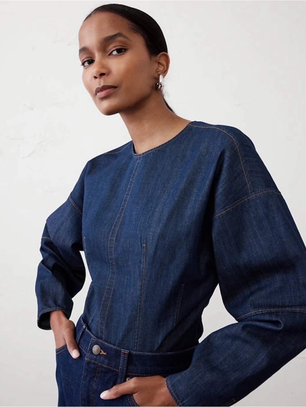 Banana Republic Dark Wash Denim Rounded Sleeve Seamed Top Size 2 Small